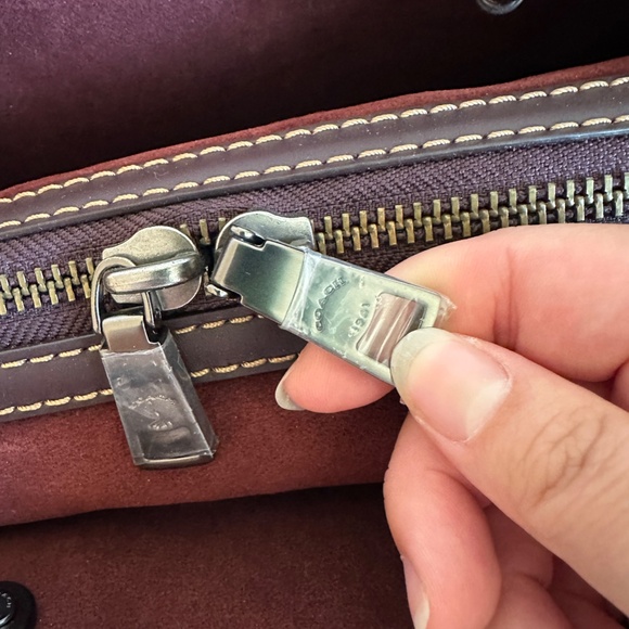 NWT Coach 1941 1st Generation Rogue 30 In Melon Glovetanned Pebble Leather 38124 - Picture 7 of 15